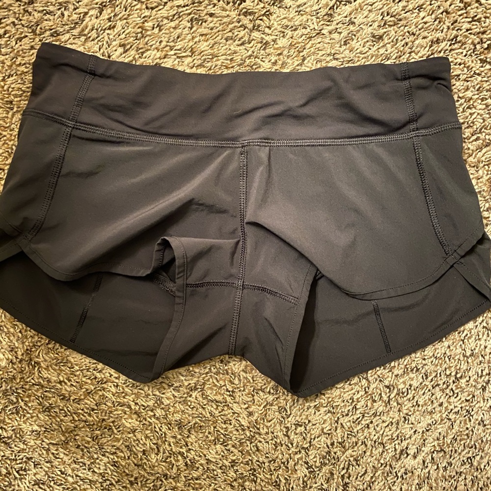 Lululemon Speed up short 2.5